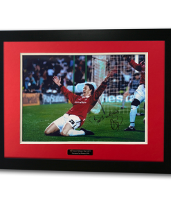 Ole Gunnar Solskjaer Man Utd Legend Hand Signed Photo Football Autograph 20x16 Inches Champions League 1999 Winners Framed