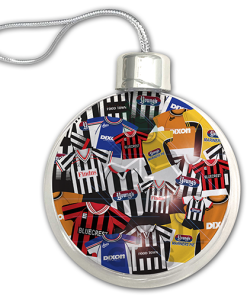 Grimsby Town Jumbo Christmas Bauble Retro Kit Mash Christmas Tree Decoration - Image 3